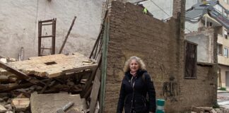 El Ayuntamiento mejora la circulación en Pinedo tras el derribo de un inmueble.