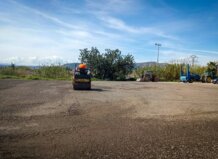 Vista del nuevo aparcamiento en Mas del Jutge en Torrent con maquinaria