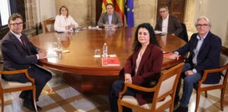 Reunión de Pérez Llorca con representantes económicos y sociales
