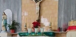 Altar de la parroquia de San Francisco de Asís en Manises