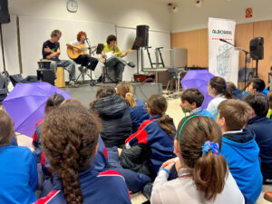 Acto institucional del 8M con música y alumnado en Alboraya