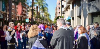 Participantes en la ruta inclusiva de las Fallas en Torrent