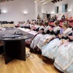 Celebración del triunfo del Convento Jerusalen en Fallas 2026 con participantes aplaudiendo.