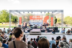 Concierto al aire libre en la Ciutat de les Arts i les Ciències con estudiantes de Berklee Valencia