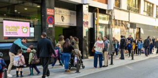 Instalación de bolardos en el callejón del colegio San Vicente Ferrer