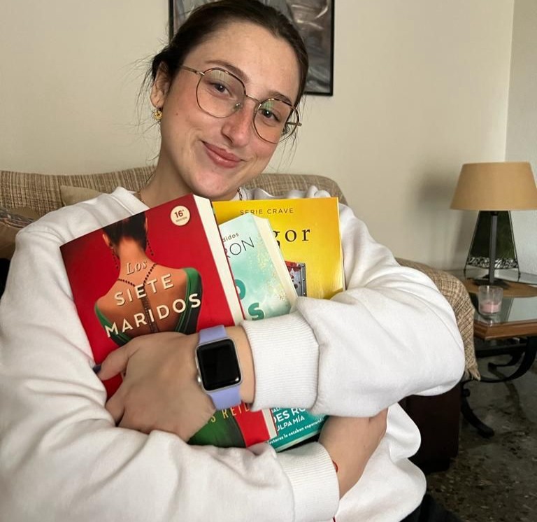 Andrea Adelantado Montoya La Fallera Mayor de Torrent 2026 comparte sus lecturas favoritas.