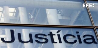 Vista de la fachada del edificio de la Ciudad de Justicia en Valencia