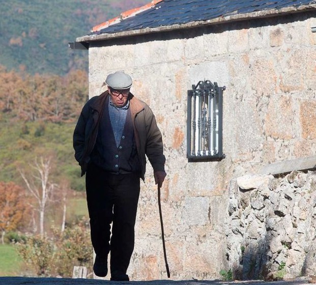 La burocracia y la falta de vivienda son frenos para el desarrollo rural en España.