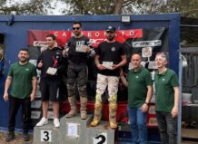 Pilotos en el podio del Campeonato de Motocross en Massamagrell
