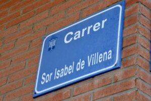 Placa del callejero de Sor Isabel de Villena en La Pobla de Farnals