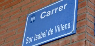 Placa del callejero de Sor Isabel de Villena en La Pobla de Farnals