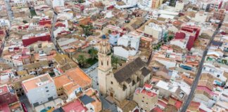 Vista aérea de Catarroja mostrando su arquitectura y urbanismo