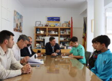 Reunión de firmantes de convenios deportivos en Burjassot