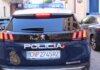 Detenida una pareja en València por obligar a su hija de 16 años a casarse en contra de su voluntad Vehículo de la Policía Nacional en Valencia con luces encendidas