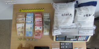 Imagen de dinero y sustancias confiscadas en Picassent