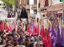 Multitud en la celebración de la Semana Santa en Torrent