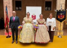 Irene Pons y Ainhoa Ferrer en la elección de Falleras Mayores de Alaquàs