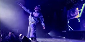 Fernandocosta celebra una década de trayectoria de rap puro en la sala Auditorio Roig Arena con 1.800 voces Fernandocosta actuando en el Auditorio Roig Arena durante su concierto