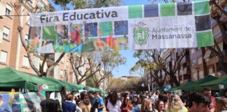 Feria Educativa en Massanassa con familias y actividades lúdicas