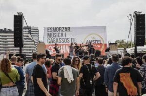 Concierto en el Germanor Fest en Quart de Poblet con público disfrutando