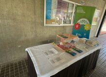 Mesa de votación para inversiones participativas en La Pobla de Farnals