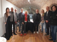 El jurado de la XVII Bienal Internacional de Cerámica de Manises (BICM) 2026 selecciona las obras ganadoras Jurado de la XVII Bienal Internacional de Cerámica de Manises 2026 en una reunión.