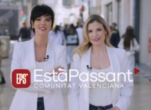 María Domínguez y Rosa Porta presentando el programa Està Passant Comunitat Valenciana
