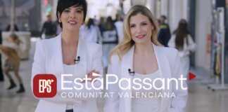 María Domínguez y Rosa Porta presentando el programa Està Passant Comunitat Valenciana