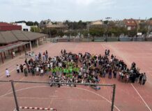 Vora 500 estudiants i docents marxen fins a Picanya en defensa de l’Horta pel Dia de la Terra