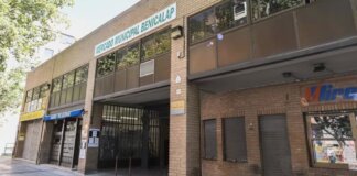 Fachada del Mercado Municipal de Benicalap en Valencia