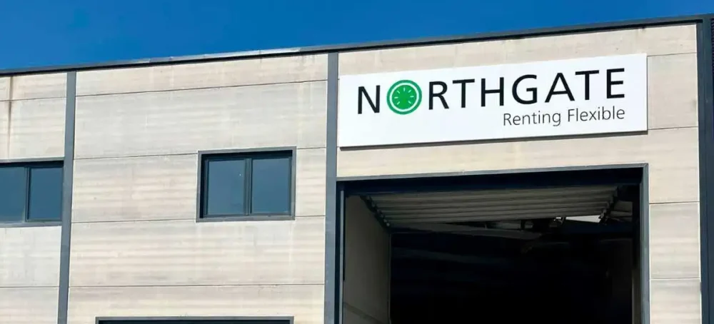 Fachada del nuevo centro de Northgate en Silla con el logo visible