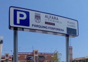 Señal de aparcamiento en La Fosforera, Alfara del Patriarca