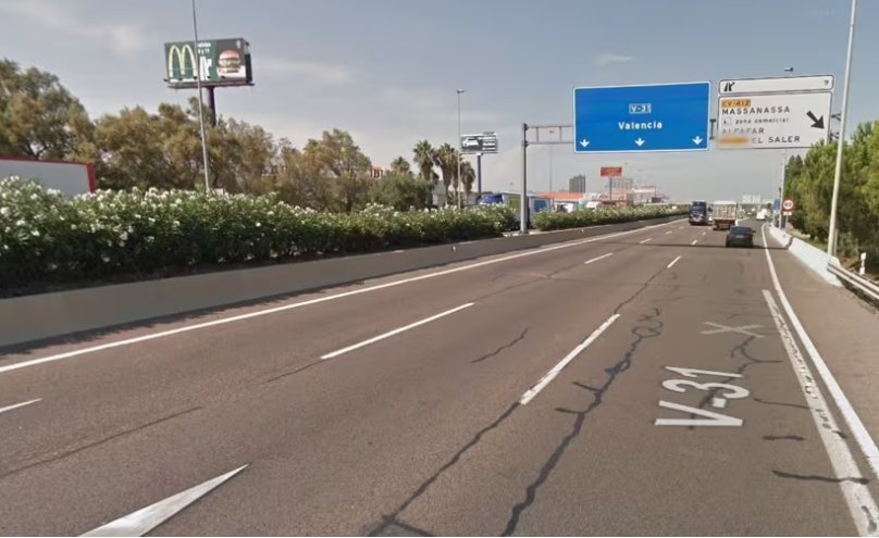 Vista de la carretera V-31 conocida como Pista de Silla