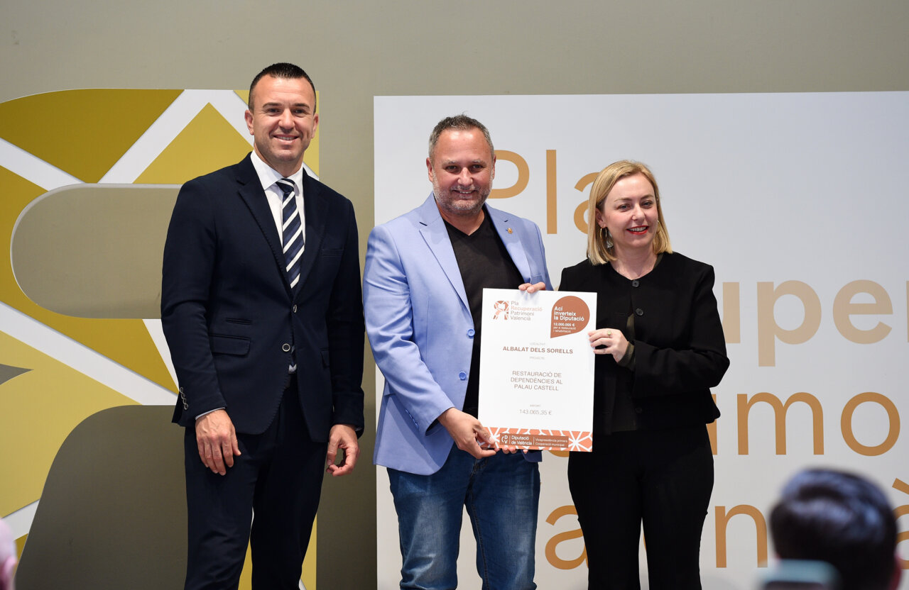 Acto de entrega de subvenciones para la restauración del patrimonio en Albalat dels Sorells.