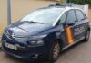 La Policía Nacional investiga una agresión sexual a una joven de 18 años en el acceso al aparcamiento de la Marina de València Coche de la Policía Nacional en una calle de Valencia