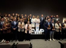 Celebración de los Premios Bon Govern de la FVMP con galardonados.
