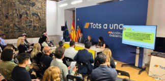 Reunión para discutir la cesión de suelo municipal en Torrent.