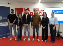 Grupo de personas en evento sobre proyectos europeos en Mislata