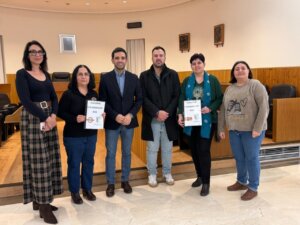Acto de firma de convenios de colaboración en Paterna con representantes comerciales
