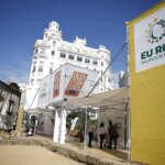 Evento TastArròs en València con participantes y stands