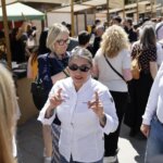 Chef interactuando con asistentes en el TastArròs de València