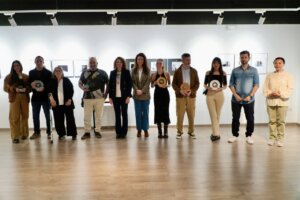 La inauguración del 46º certamen de fotografía QLICK reunió a los premiados y al jurado.