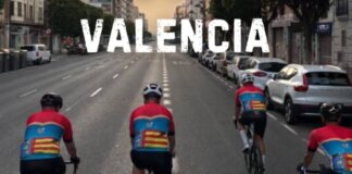 Ciclistas en Valencia durante el Gran Fondo Internacional