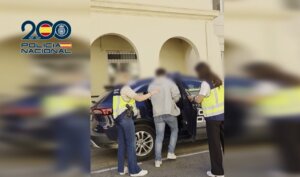 La Policía Nacional ha detenido a 12 personas por estafas piramidales en Valencia.