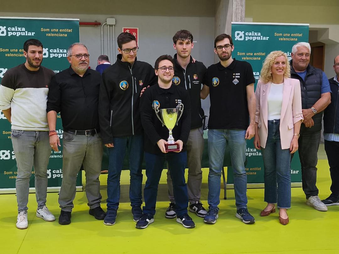 El Club Ajedrez Silla celebra su doblete en la Copa Federación 2026.