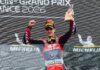 Iván Ortolá firma una gran remontada en Le Mans y logra su primer podio del año en Moto2 Iván Ortolá celebra su primer podio en Moto2 en Le Mans