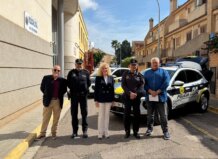 La Policía Local de Meliana estrena dos vehículos híbridos con cámaras, tablet y desfibrilador La Policía Local de Meliana presenta dos nuevos vehículos híbridos para mejorar su operatividad.