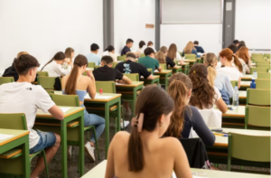La PAU arranca este martes en Valencia con 28 tribunales en la UV y la UPV