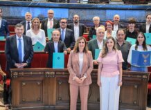 Los Premios al Mérito Deportivo de València distinguen la trayectoria, trabajo y resultados de deportistas, clubes y entidades La alcaldesa de Valencia preside la entrega de premios deportivos en el Ayuntamiento.