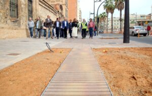 Visita de la alcaldesa a las obras de reurbanización en València